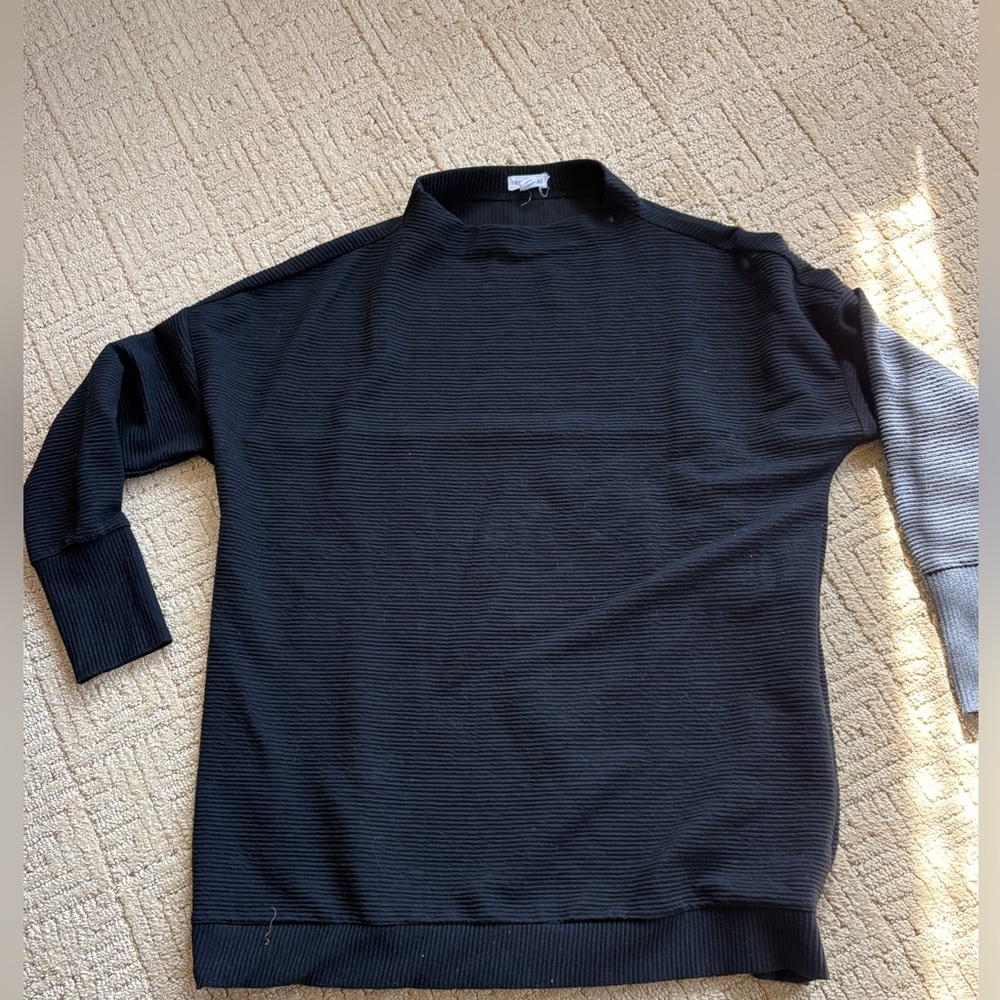 Women's Tribal jeans Oversized rib texture pull over
Size S